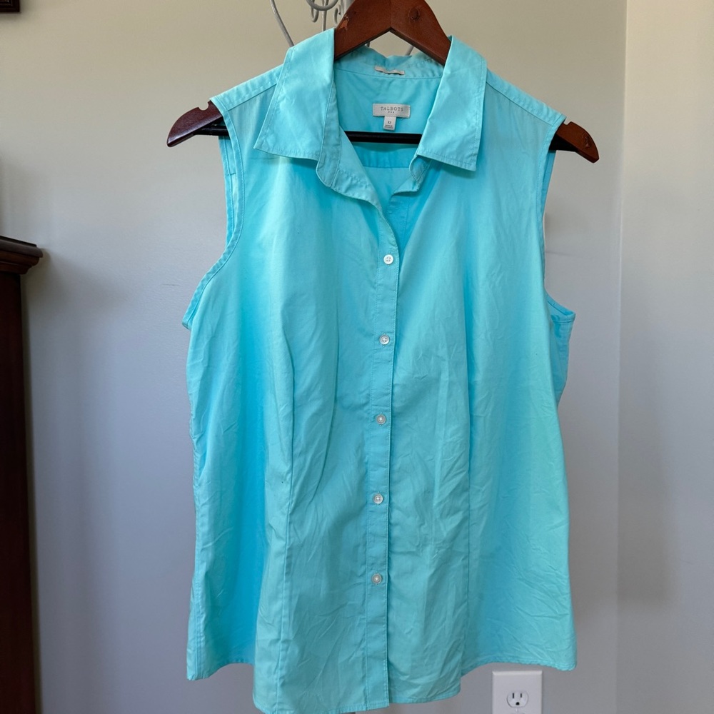 Talbots Women’s Size 12 Blue Sleeveless Button Down Shirt